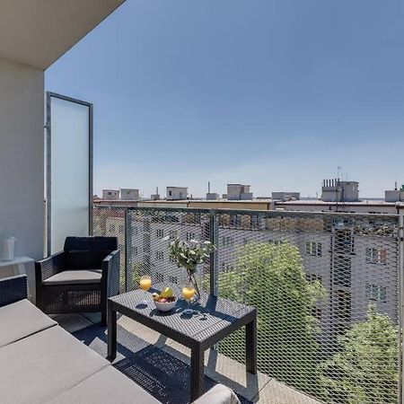 Jt'S Apartments Korunni Str. Prag Exteriör bild